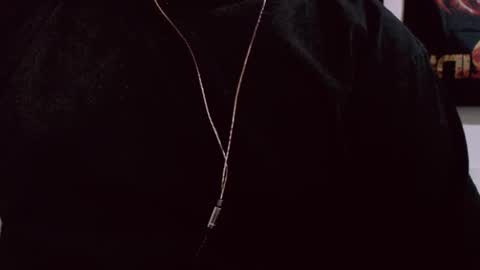 Snapshot of lvcifer_ chatting on 11, 1, 2025 ayoo online show from 11, 1, 2025