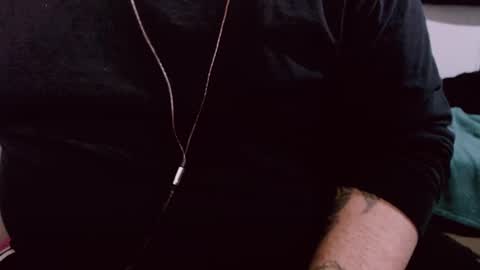 Snapshot of lvcifer_ chatting on 25, 1, 2025 ayoo online show from 25, 1, 2025