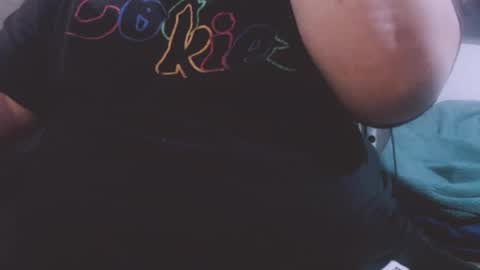 Snapshot of lvcifer_ chatting on 29, 10, 2025 ayoo online show from 29, 10, 2025