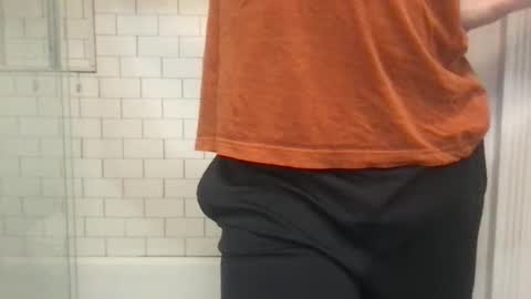 lvguynextdoor440656 online show from 1, 4, 2026