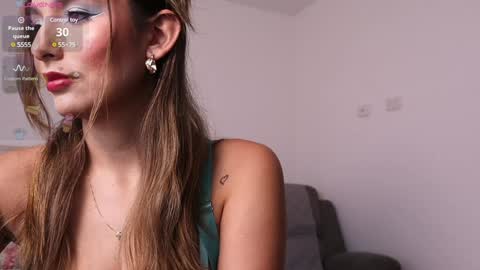 Snapshot of lya_aron_couple chatting on 4, 2, 2025 lya_aron_couple online show from 4, 2, 2025