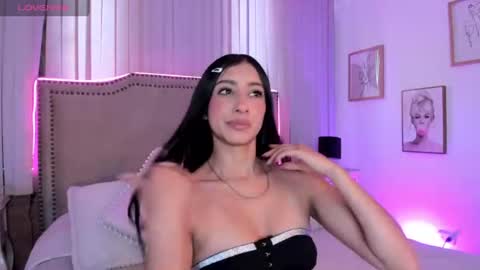 lya_brown online show from 9, 7, 2026