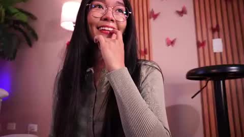 Snapshot of lyhana_lee chatting on 12, 7, 2026 Lyhana Lee online show from 12, 7, 2026