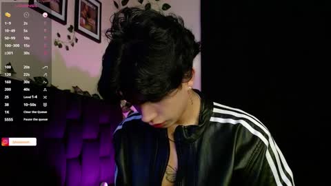 Lyle Bennett Freelance Model online show from 3, 2, 2025