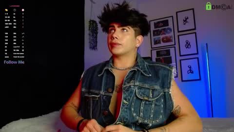 Lyle Bennett Freelance Model online show from 27, 11, 2025