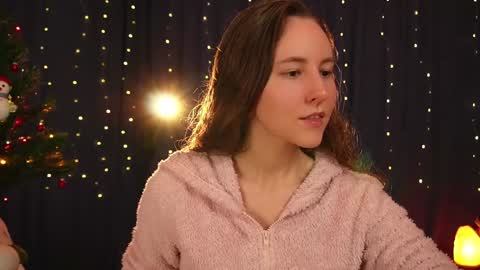 Lynn online show from 1, 1, 2025