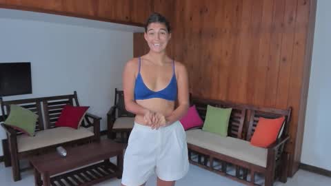  LYNN  online show from 13, 11, 2025