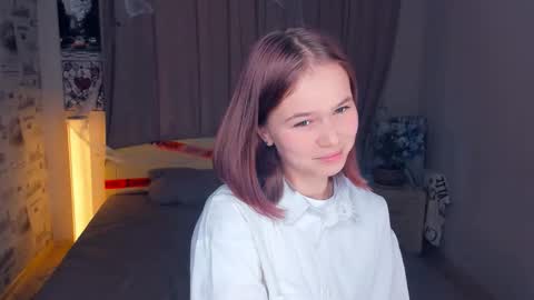 Cozy Lynns room online show from 12, 11, 2025