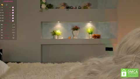 Lola online show from 5, 3, 2025