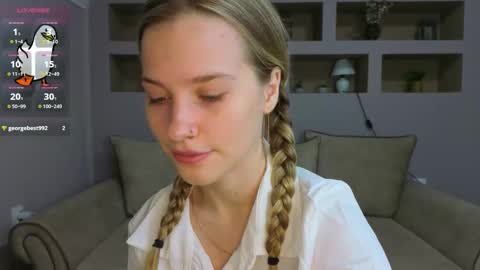 Lynn online show from 12, 11, 2025