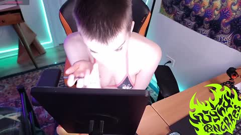 Snapshot of lynxanarres chatting on 19, 12, 2024 Lynx Anarres online show from 19, 12, 2024