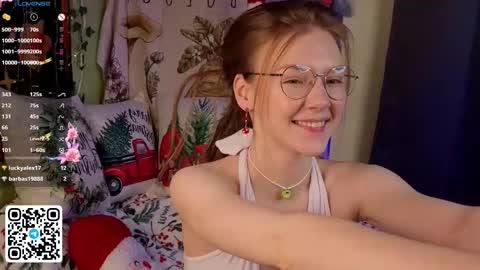 Snapshot of lyra_thenymph chatting on 3, 12, 2025 Lyra online show from 3, 12, 2025