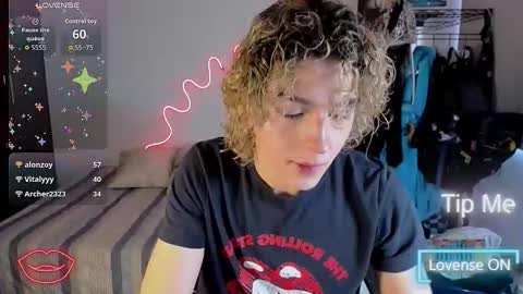 Snapshot of lyric_mirage chatting on 7, 11, 2025 Lyric online show from 7, 11, 2025