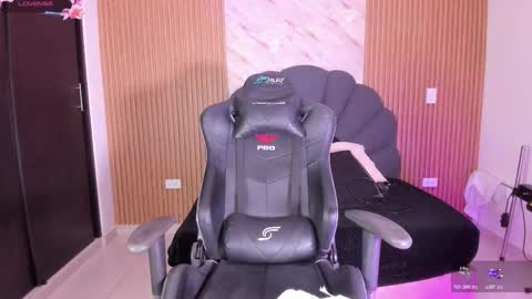 Snapshot of lys_with chatting on 6, 2, 2026 VIVIANA online show from 6, 2, 2026