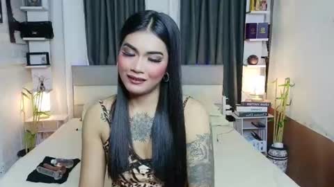 Snapshot of lytatto_lashes chatting on 9, 7, 2026 lytatto_lashes online show from 9, 7, 2026