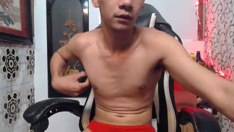 Snapshot of lyubovmoya3 chatting on 7, 12, 2024 SWEETPINOY online show from 7, 12, 2024