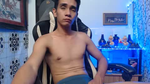 Snapshot of lyubovmoya3 chatting on 13, 1, 2025 SWEETPINOY online show from 13, 1, 2025