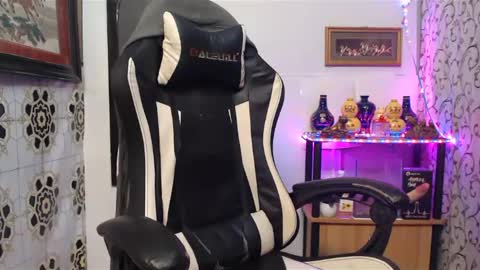 Snapshot of lyubovmoya3 chatting on 18, 1, 2025 SWEETPINOY online show from 18, 1, 2025