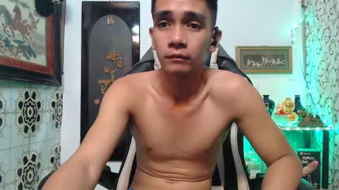 Snapshot of lyubovmoya3 chatting on 21, 1, 2025 SWEETPINOY online show from 21, 1, 2025