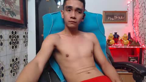 Snapshot of lyubovmoya3 chatting on 21, 1, 2025 SWEETPINOY online show from 21, 1, 2025