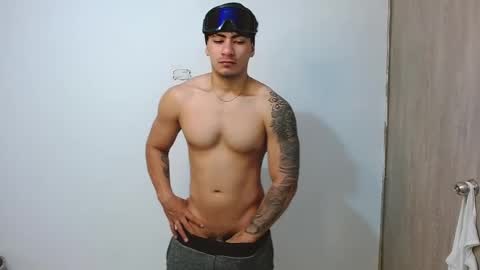 Snapshot of m1chaelx_ chatting on 25, 2, 2026 MICHAEL online show from 25, 2, 2026