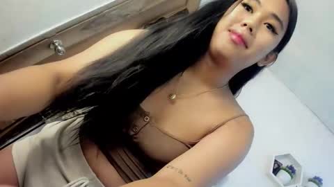 Janelovesu online show from 8, 4, 2026