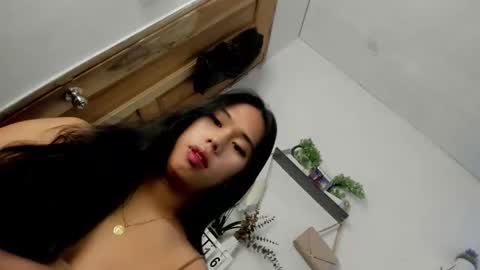 Snapshot of m1ssjanelana69 chatting on 15, 5, 2026 Janelovesu online show from 15, 5, 2026
