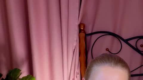 Misty online show from 16, 10, 2025