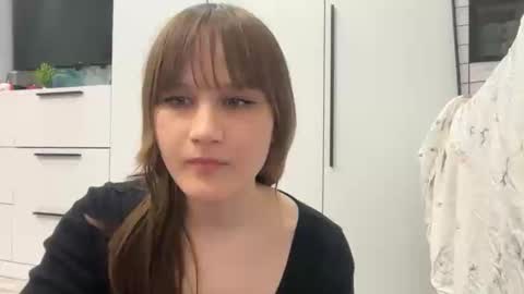 m1umiu online show from 16, 4, 2026