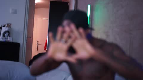 Mac Troy online show from 29, 12, 2024