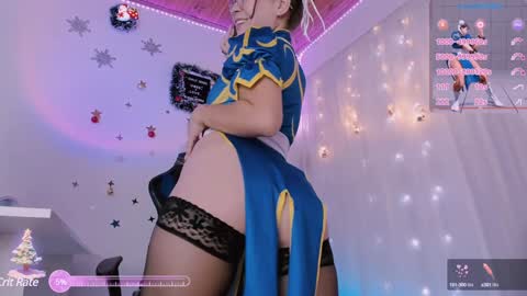 MacarenaIndependent model  online show from 10, 12, 2024