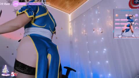 MacarenaIndependent model  online show from 28, 12, 2024