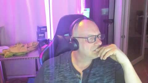 Andy online show from 8, 3, 2026