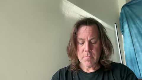 xStraightEdgex online show from 7, 6, 2026