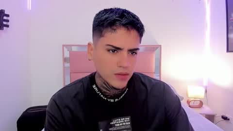 max online show from 2, 2, 2025