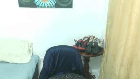madame_desire_ online show from 28, 4, 2026