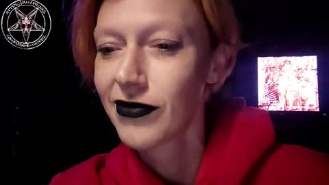 Snapshot of madame_lucifer chatting on 7, 10, 2025 Madame Lucifer online show from 7, 10, 2025