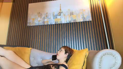 Madame online show from 15, 5, 2026