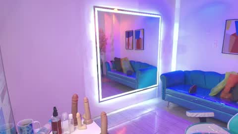 Madame Scarllet  online show from 16, 4, 2026