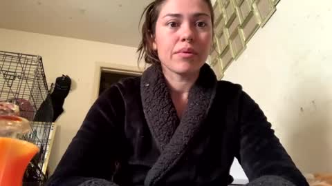 SummerPeach online show from 11, 1, 2025