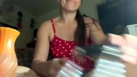 SummerPeach online show from 21, 1, 2025