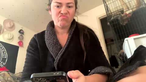 SummerPeach online show from 21, 1, 2025