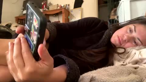 SummerPeach online show from 22, 1, 2025