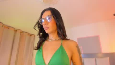 Maddie Ray online show from 6, 7, 2026