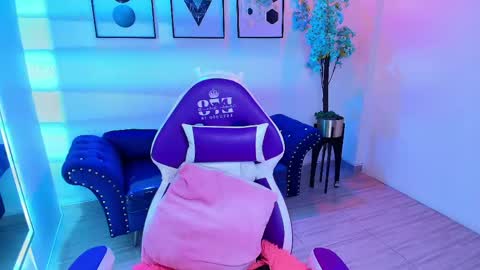 maddie_t18 online show from 23, 5, 2026
