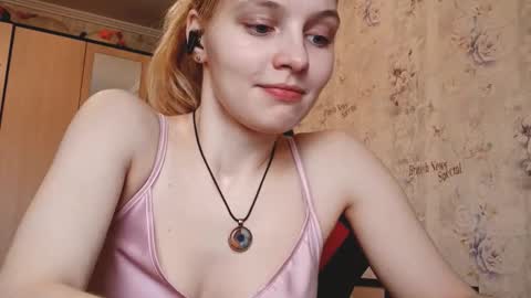 Snapshot of maddiecager chatting on 2, 3, 2026 Emma online show from 2, 3, 2026