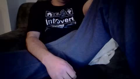 Maddinho2017 online show from 17, 3, 2026