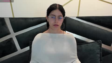 Maddy  online show from 20, 10, 2025