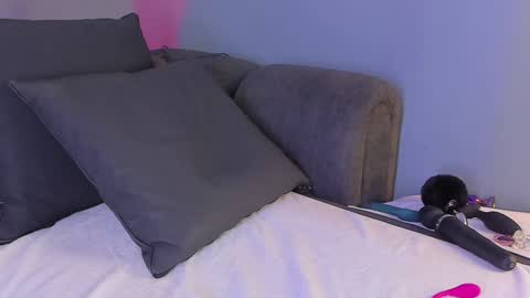 Snapshot of maddy_walker chatting on 15, 1, 2025 Maddy online show from 15, 1, 2025