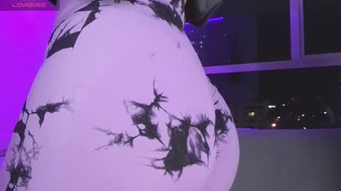   Please followme and rate me your thumbs up online show from 9, 11, 2025